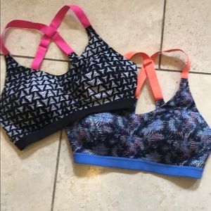 2 VICTORIA Secret VSX Spott Bras